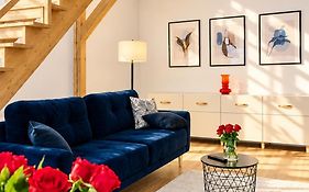 Przestronny ,piętrowy Apartment w centrum Kłodzka z darmowym parkingiem
